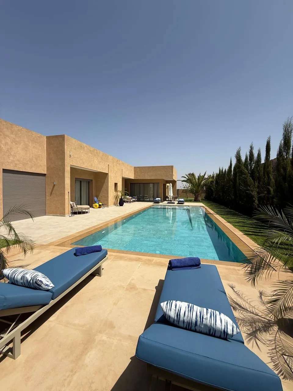 Villa plain-pied avec piscine et jardin privé gérée par Clé Prestige